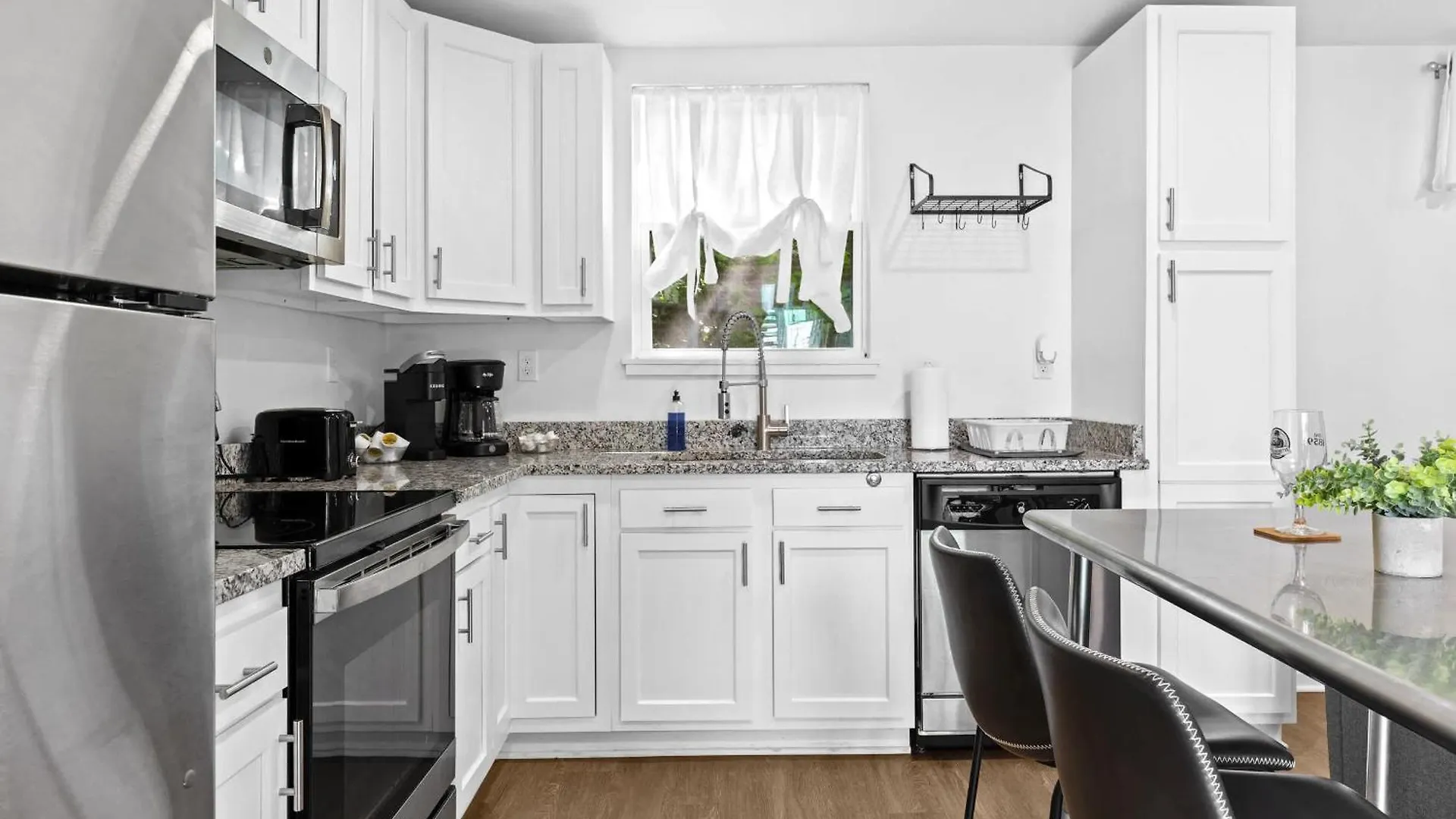 Apartmán Unique Shipping Container Retreat: Six 1Br Units Louisville